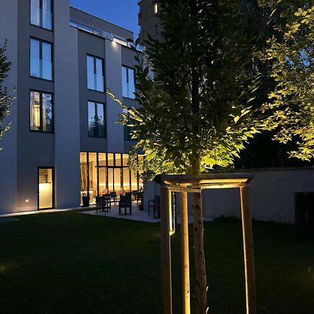 Tivoli Boutique Inn Любляна Екстериор снимка